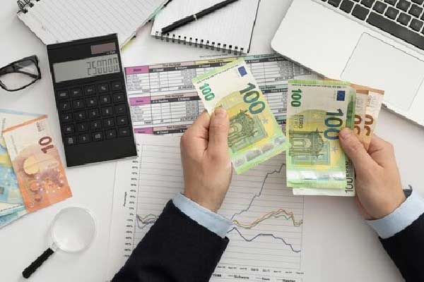 冷艺婕：6.2黄金3335破位多成功告捷 晚间金油盘解